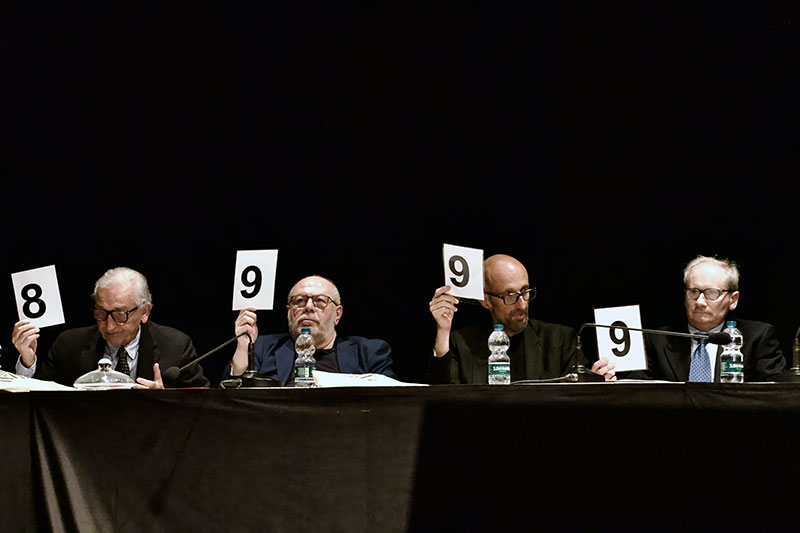 226f9738-e528-4bf5-8ea3-b42a1c9607a1