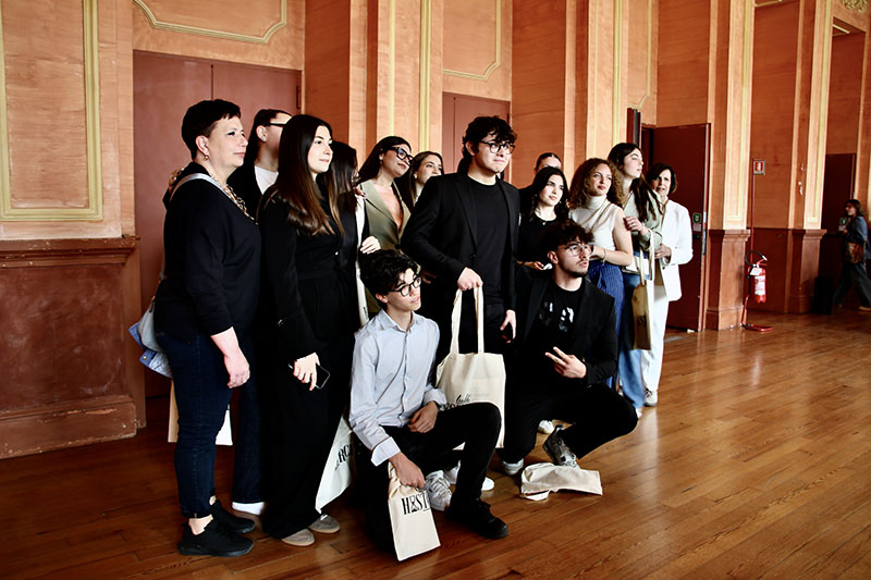 faa3f208-7cc6-4e92-aafc-fe2f558f4e40